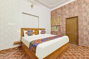 Fabhotel Rajwada Palace