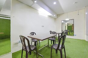 Fabhotel Rajwada Palace