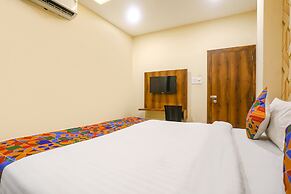 FabHotel Dreamz Inn
