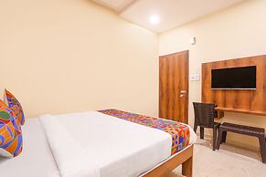 FabHotel Dreamz Inn
