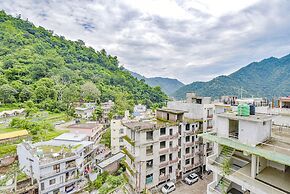 Fabhotel Hari Om Inn