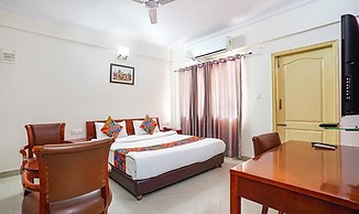 Fabhotel The Kings Suites