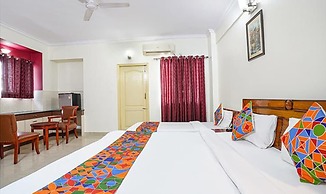 Fabhotel The Kings Suites