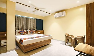 Fabhotel Radhika Ex