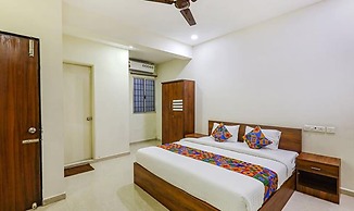 Fabhotel De Luxe