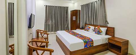 Fabhotel De Luxe