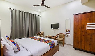 Fabhotel De Luxe