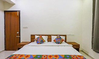 Fabhotel De Luxe