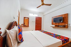Fabexpress Majestic Inn