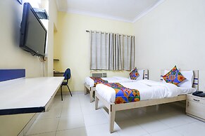 FabHotel De Rajnigandha
