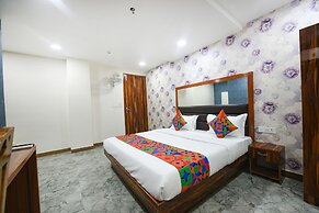 Fabhotel Mona Continental