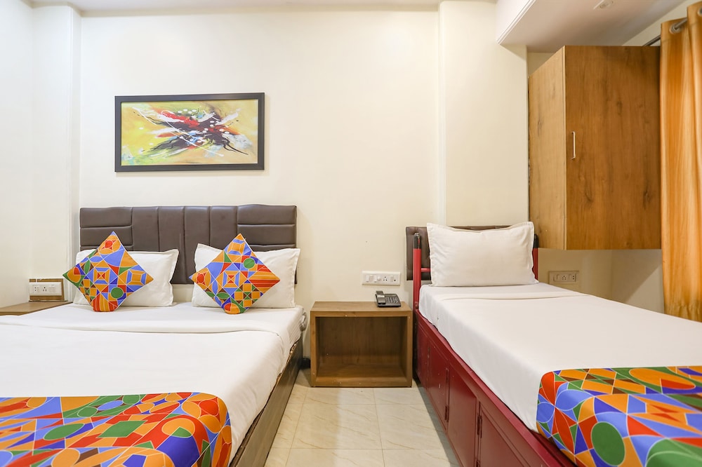 FabHotel Aksa Inn