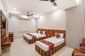 Fabhotel Ts Inn