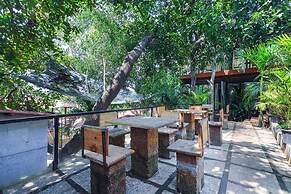 FabHotel Hillora Coastal Resort
