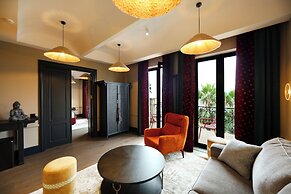 Hotel Retro