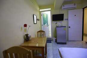 Banana Hostel Donmuang