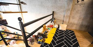 Sleepcase Hostel