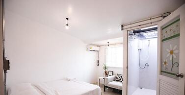 Sleepcase Hostel