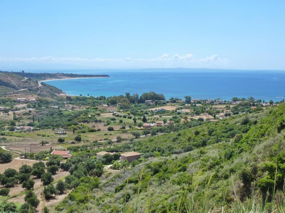 Villa Atlantis in Ionian Islands