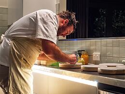 Kaitahi Chef's Table & Lodge