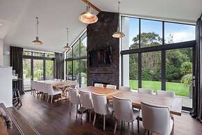 Kaitahi Chef's Table & Lodge