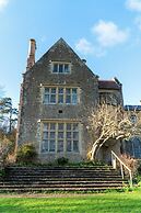 Cleeve House