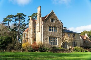 Cleeve House