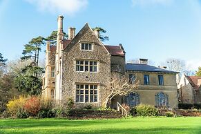 Cleeve House