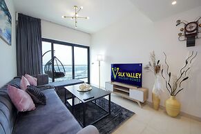 Silk Valley - Luxury 3BR with City View