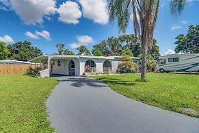 7 Mi to Beach: Updated Home w/ Pool in Seminole