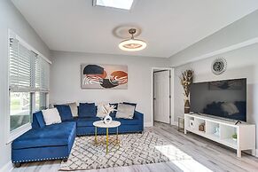 7 Mi to Beach: Updated Home w/ Pool in Seminole