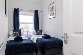 Two bed Apartment With Sea Views in Bognor Regis
