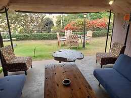 BOULEVARD INN MT MERU