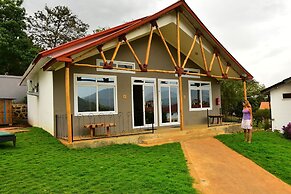BOULEVARD INN MT MERU