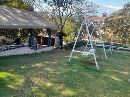 BOULEVARD INN MT MERU