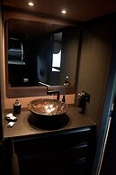 B&B Euphrate Houseboat