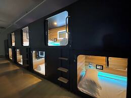 Capsule