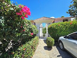 Linkzup Playa Laguna Villa