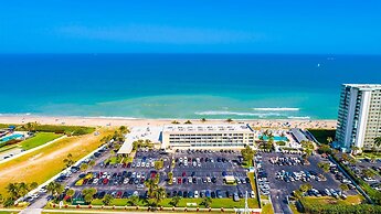 402 On Hutchinson Island