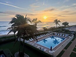 402 On Hutchinson Island