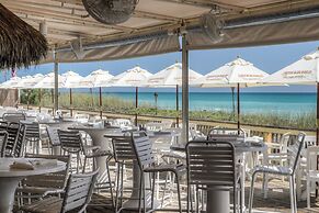 402 On Hutchinson Island