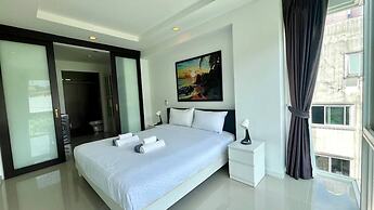6-17 - 2 Bdr Condo With Balcony and Shared Pool