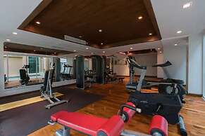 6-17 - 2 Bdr Condo With Balcony and Shared Pool