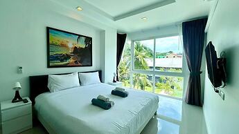 6-17 - 2 Bdr Condo With Balcony and Shared Pool