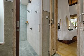 Uddhara Ubud Villa