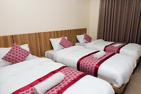 Rightway Hotel & Restaurant