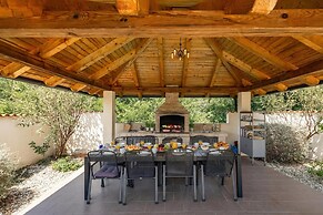 Villa Anna With Private Pool And Garden