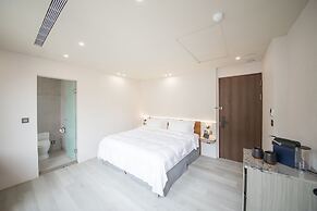 LIVIN Hotel