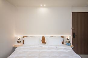 LIVIN Hotel