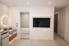 LIVIN Hotel